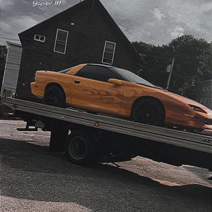 Classic Firebird coming in on the flatbed